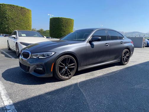 2022 BMW 330 i