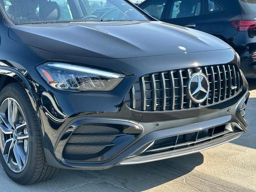 2025 Mercedes-Benz AMG GLA 35 Base