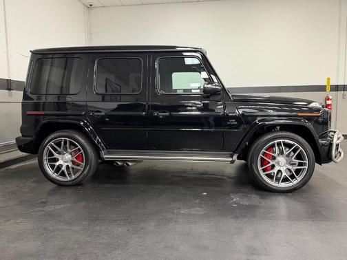 Obsidian Black Metallic 2023 Mercedes-Benz AMG G 63 4MATIC