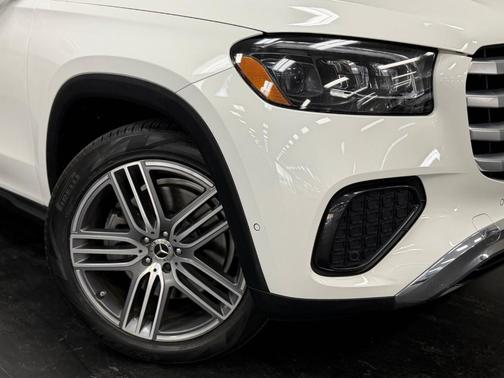 Polar White 2024 Mercedes-Benz GLS 450 4MATIC