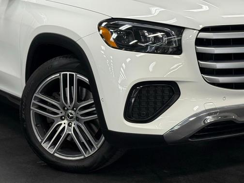 2026 Mercedes-Benz GLS 450 4MATIC