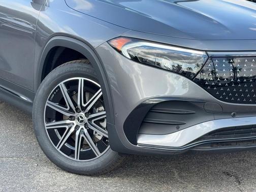 2024 Mercedes-Benz EQB 300 Base 4MATIC