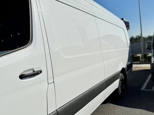 2025 Mercedes-Benz Sprinter 3500 170 WB High Roof Extended Cargo