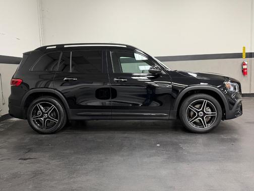 2022 Mercedes-Benz GLB 250 Base