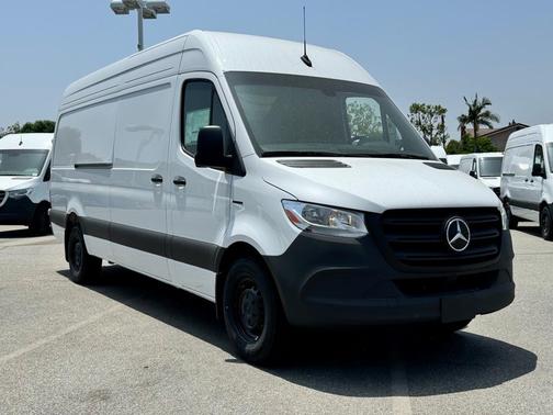 2024 Mercedes-Benz eSprinter 2500 170 WB High Roof Cargo