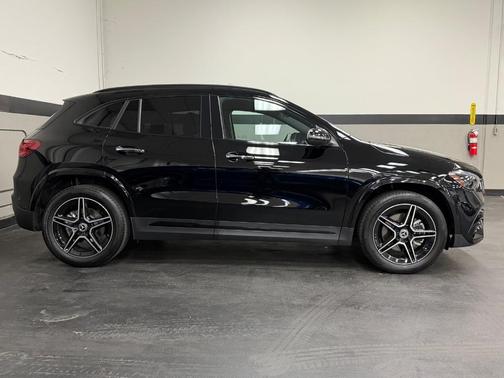 2025 Mercedes-Benz GLA 250 Base