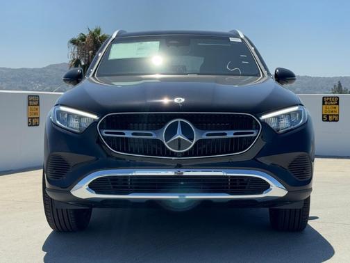 2026 Mercedes-Benz GLC 300 Base