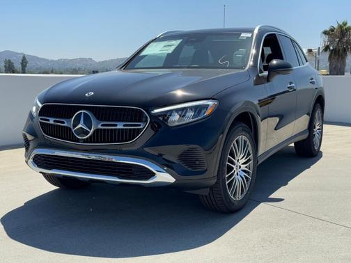 2026 Mercedes-Benz GLC 300 Base