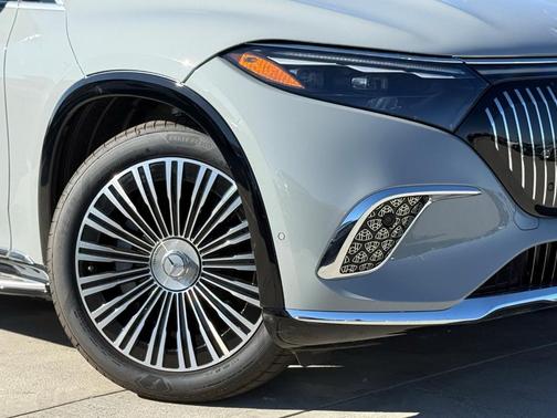 2025 Mercedes-Benz Maybach EQS 680 Base 4MATIC 4MATIC