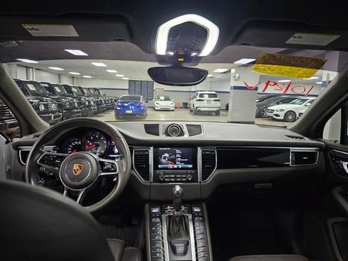 2017 Porsche Macan S