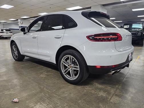 2017 Porsche Macan S