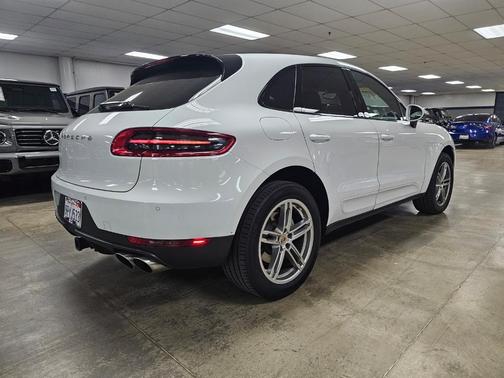 2017 Porsche Macan S