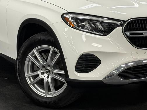 2025 Mercedes-Benz GLC 300 Base