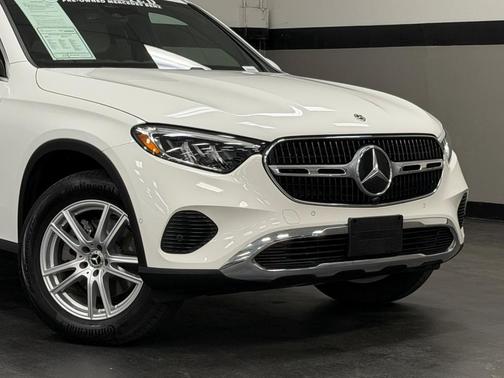 2025 Mercedes-Benz GLC 300 Base