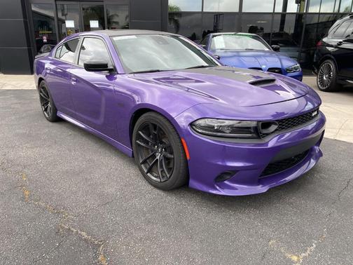 Plum Crazy Pearlcoat 2023 Dodge Charger Scat Pack