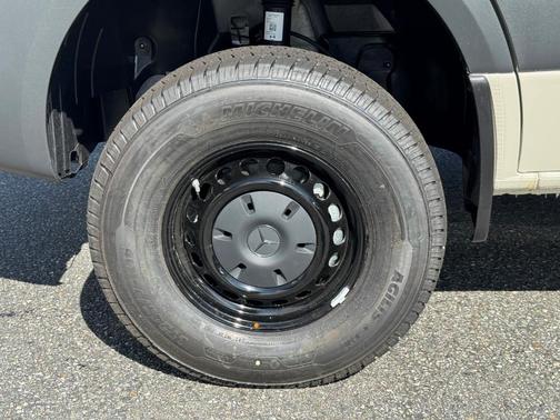 2026 Mercedes-Benz Sprinter 2500 144 WB