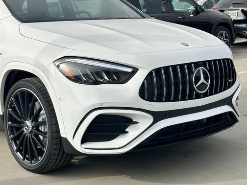 2025 Mercedes-Benz AMG GLA 35 Base