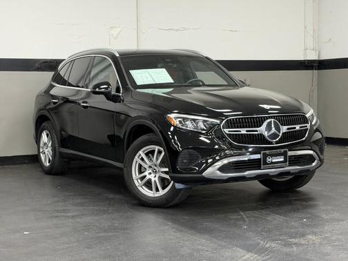 Black 2023 Mercedes-Benz GLC 300 Base