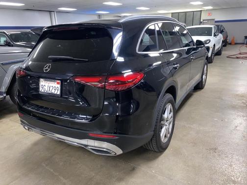 Black 2023 Mercedes-Benz GLC 300 Base