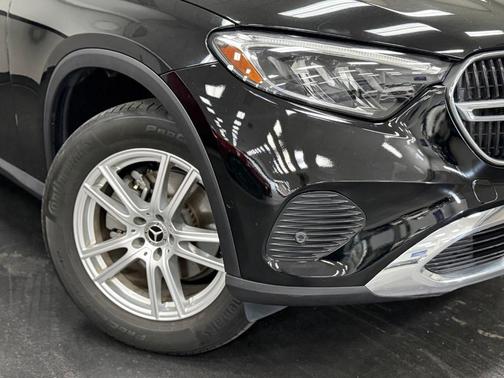 Black 2023 Mercedes-Benz GLC 300 Base