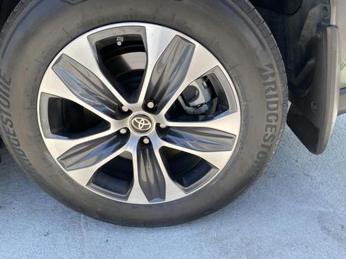 Cypress 2023 Toyota Highlander Hybrid XLE