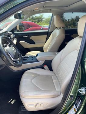 Cypress 2023 Toyota Highlander Hybrid XLE