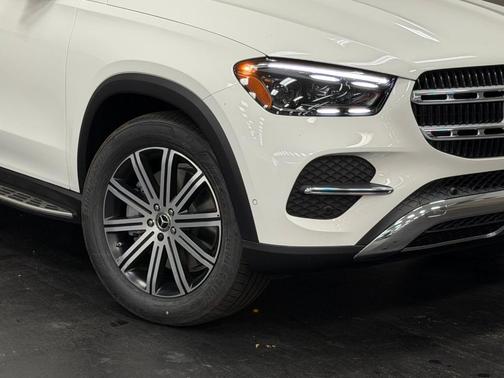 2026 Mercedes-Benz GLE 450e Base 4MATIC