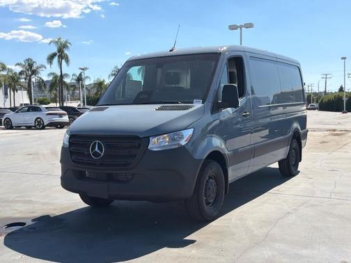 2026 Mercedes-Benz Sprinter 2500 Standard Roof