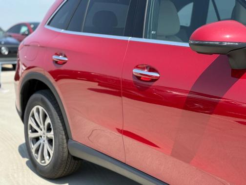 2025 Mercedes-Benz GLC 300 Base 4MATIC