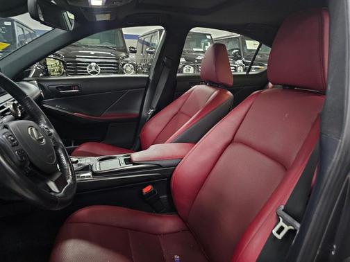 2022 Lexus IS 300 Base