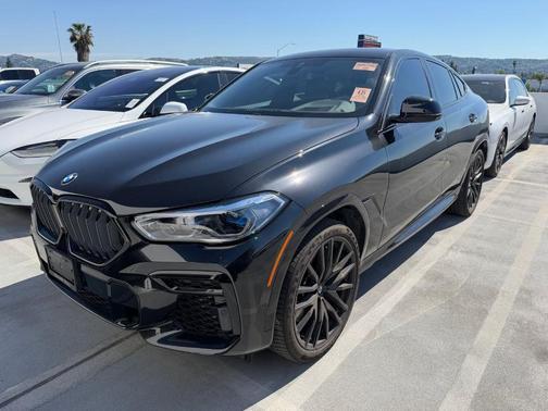 2023 BMW X6 M50i