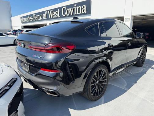2023 BMW X6 M50i