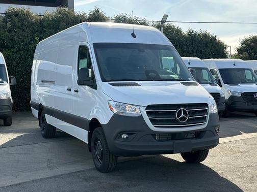 2025 Mercedes-Benz Sprinter 3500 170 WB High Roof Extended Cargo