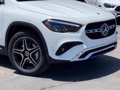 Polar White 2026 Mercedes-Benz GLA 250 Base
