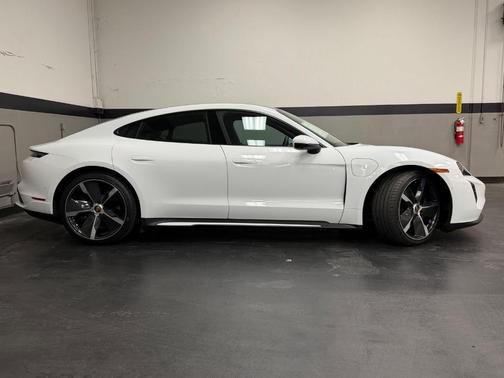 White 2023 Porsche Taycan Base