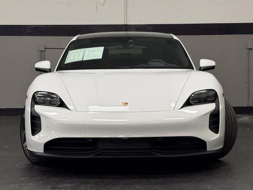 White 2023 Porsche Taycan Base