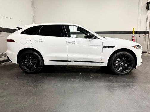 2024 Jaguar F-PACE P400 R-Dynamic S