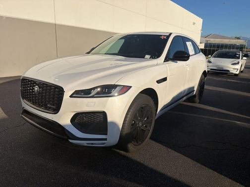 2024 Jaguar F-PACE P400 R-Dynamic S