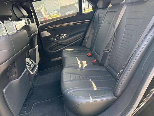 2014 Mercedes-Benz S-Class S 550