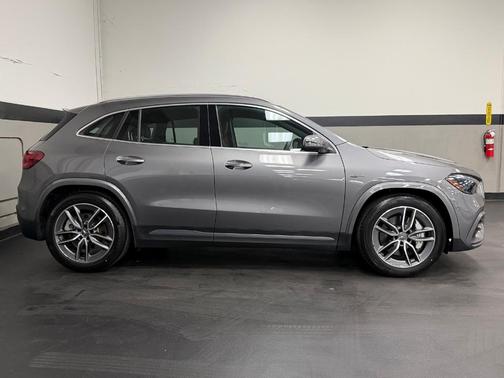 2025 Mercedes-Benz AMG GLA 35 Base