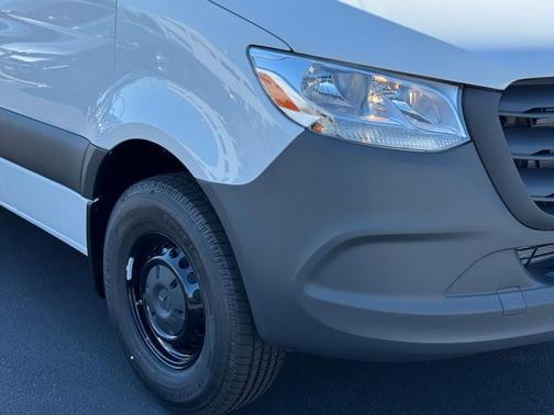 2026 Mercedes-Benz Sprinter 2500 Standard Roof
