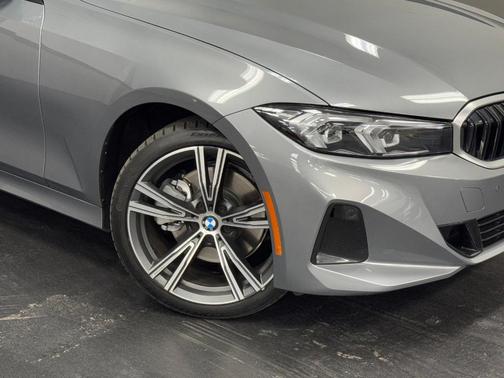 Skyscraper Gray Metallic 2023 BMW 330 i