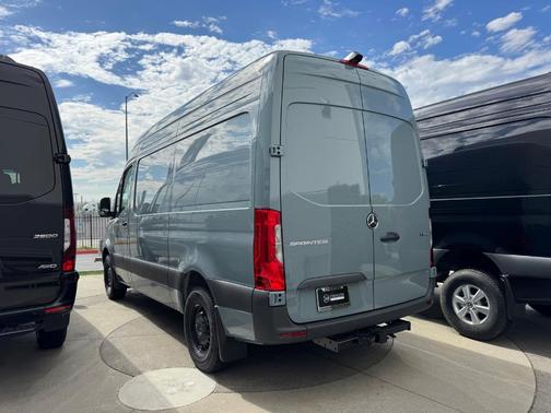 2026 Mercedes-Benz Sprinter 2500 144 WB