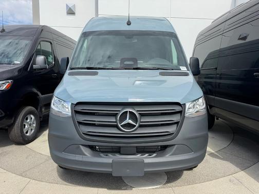2026 Mercedes-Benz Sprinter 2500 144 WB