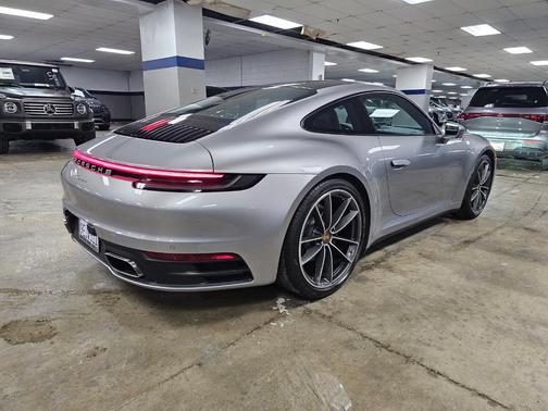 2023 Porsche 911 Carrera