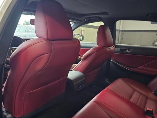 2016 Lexus IS 200t Base