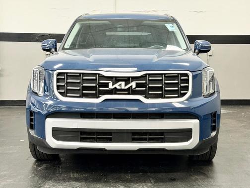 Midnight Black 2025 Kia Telluride S