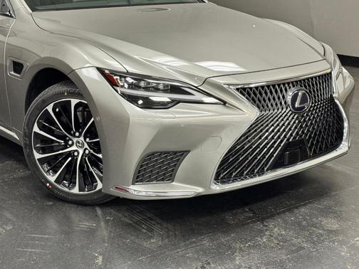 Atomic Silver 2022 Lexus LS 500h Base