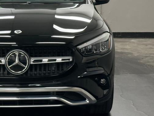 2025 Mercedes-Benz GLA 250 Base