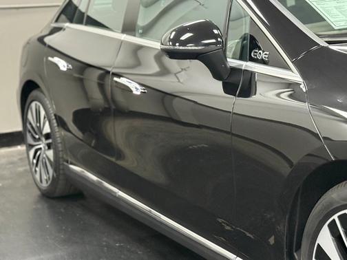 2023 Mercedes-Benz EQE 500 Base 4MATIC